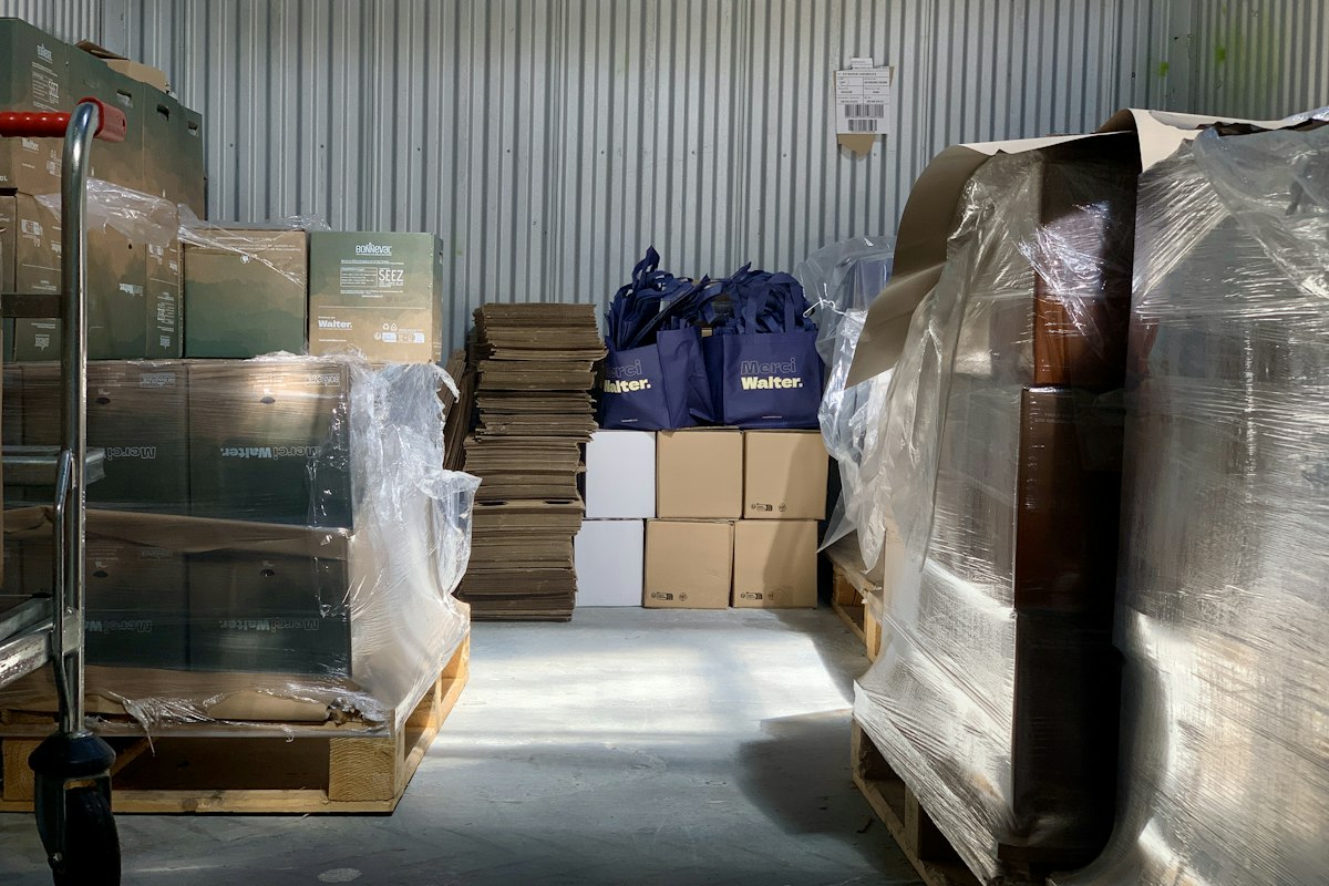 Planchas, discos y tapones: el stock que se queda cuando cierra una manufactura del corcho